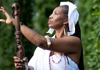 La primera mujer humana iniciada en Ifá Iyanifa